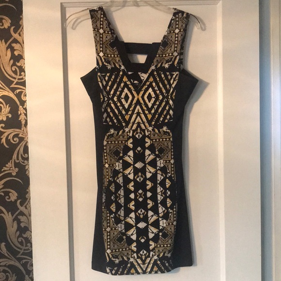 BCBGMaxazria dress, excellent condition worn once - Picture 1 of 4
